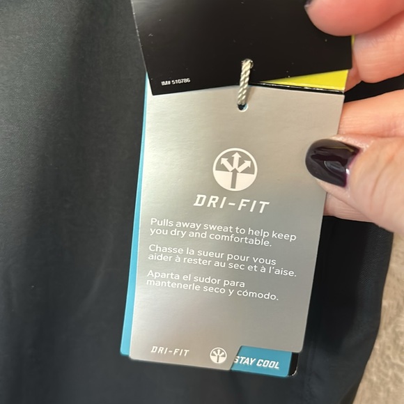 Men’s Nike Shorts - Picture 7 of 7